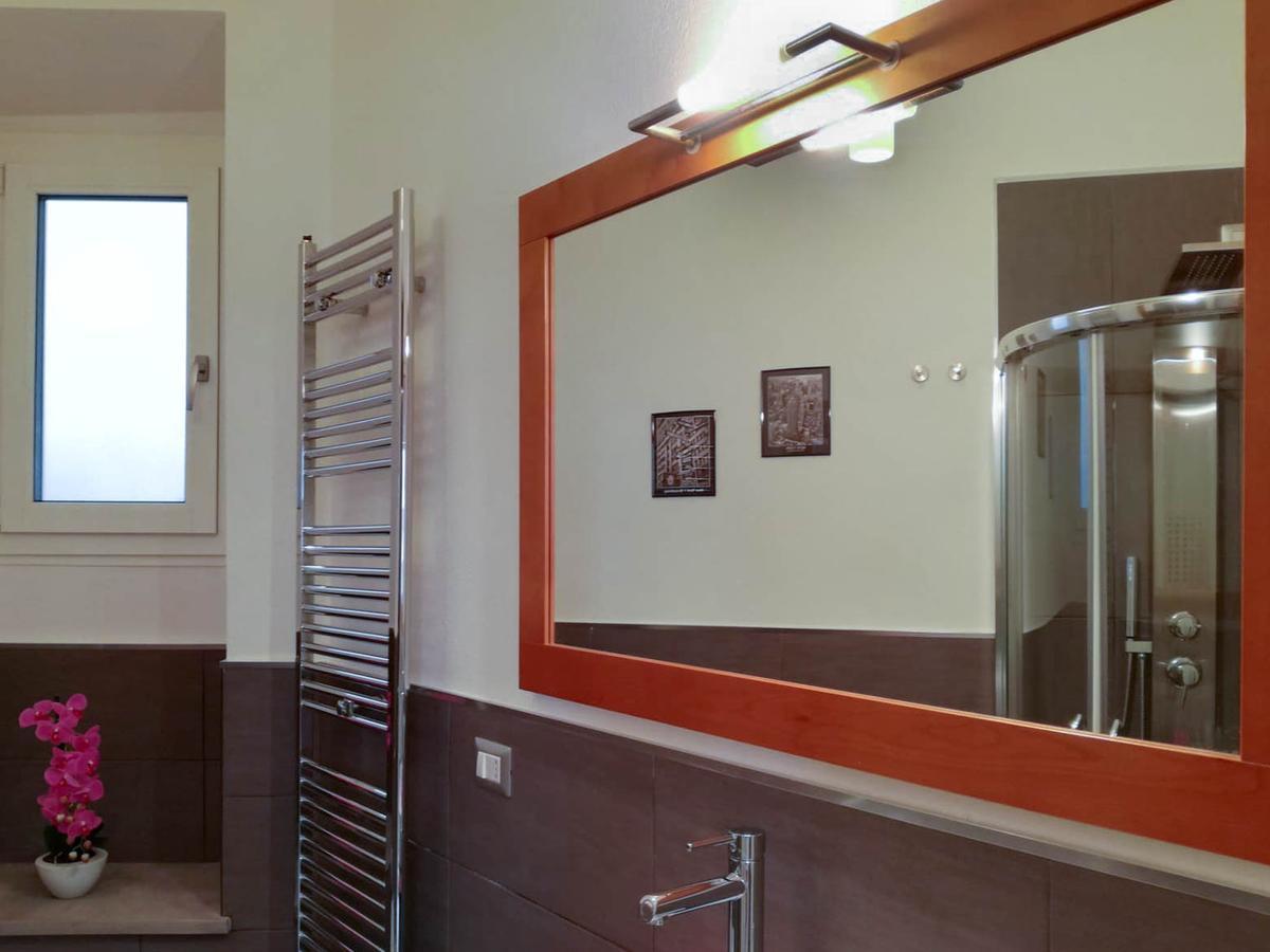 Helmi34 - Appartamento Dotato Di Tutti I Comfort Nel Centro Di Cagliari Exterior photo